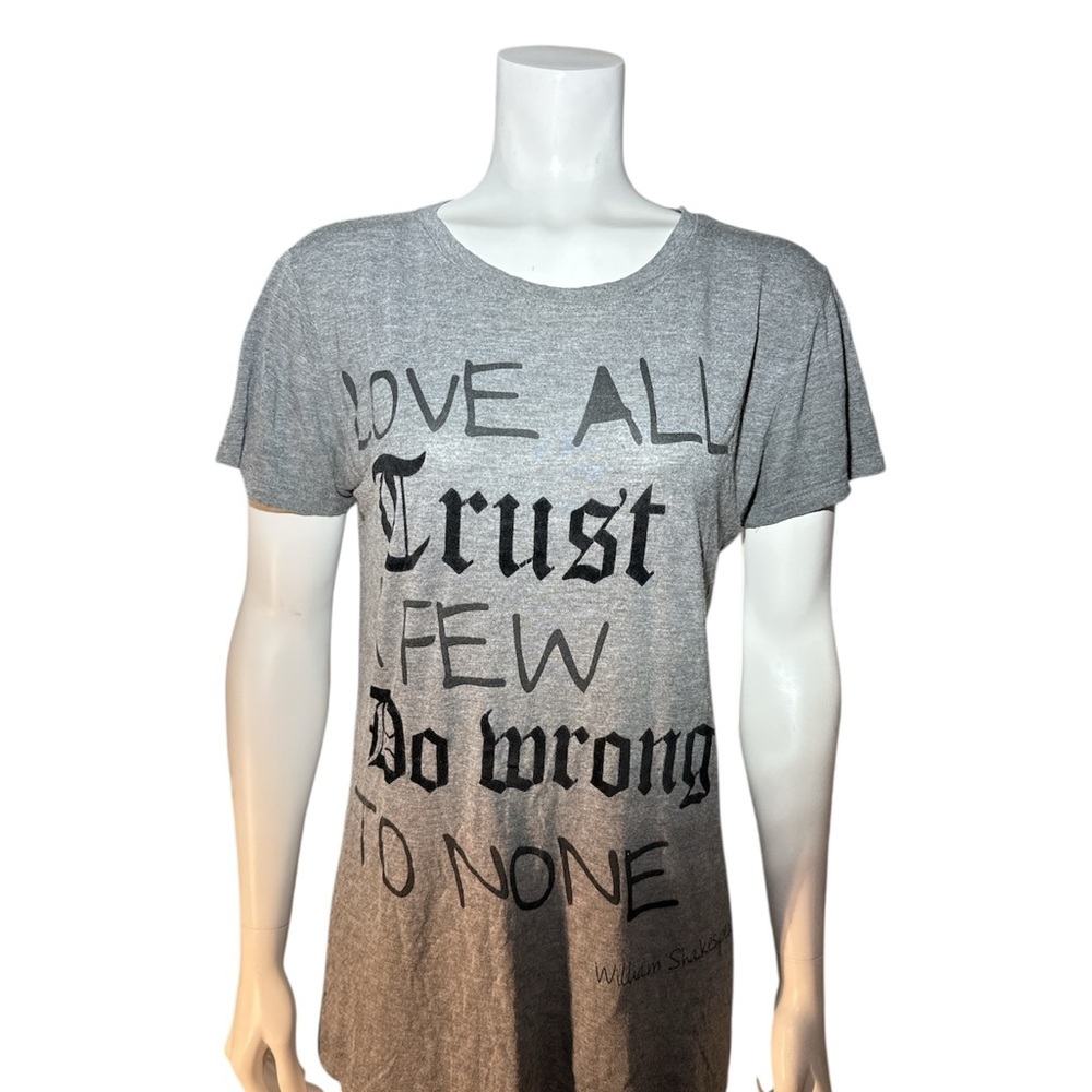Forever 21 Gray Graphic Tee